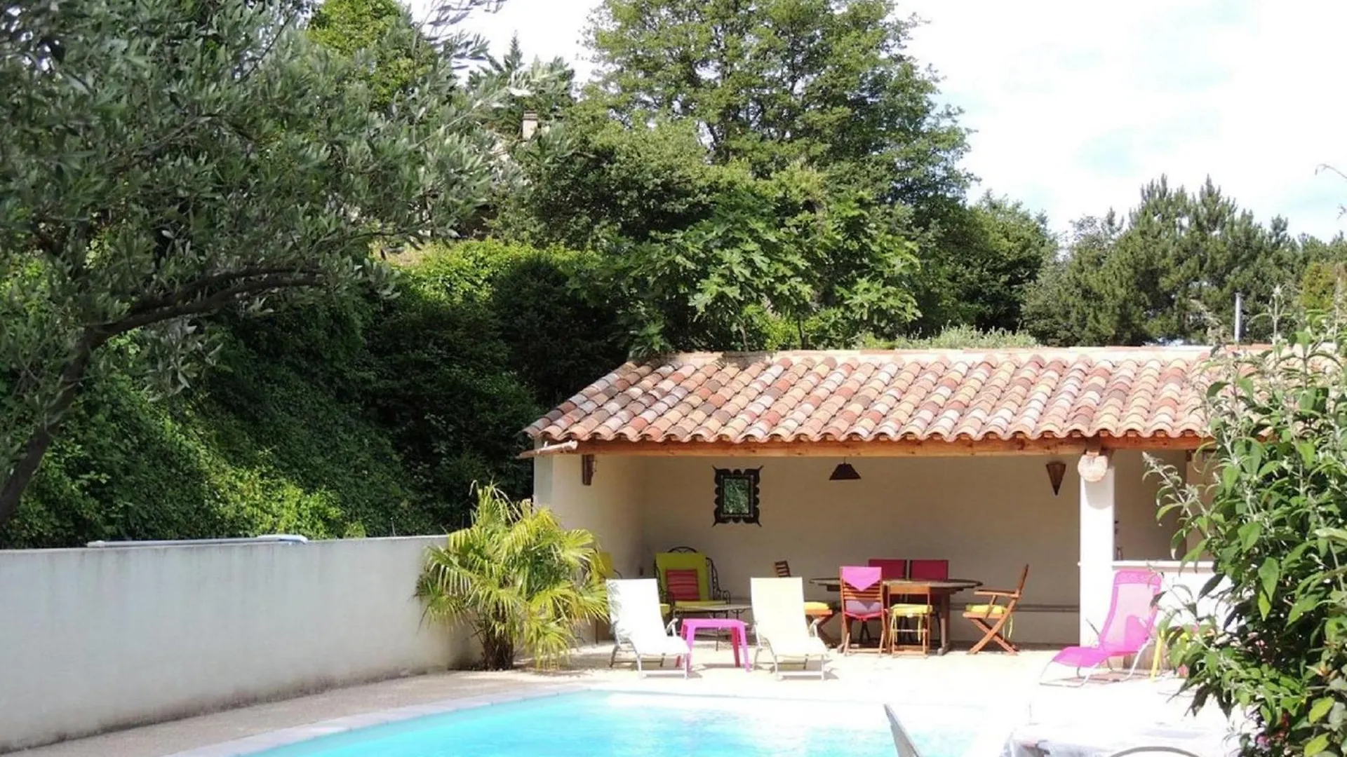 Villa Alana With Swimming Pool Vaison-la-Romaine